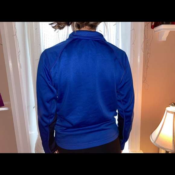 Crew neck - Picture 2 of 2